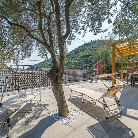 Amazing Home In Avegno With House Sea View Kültér fotó